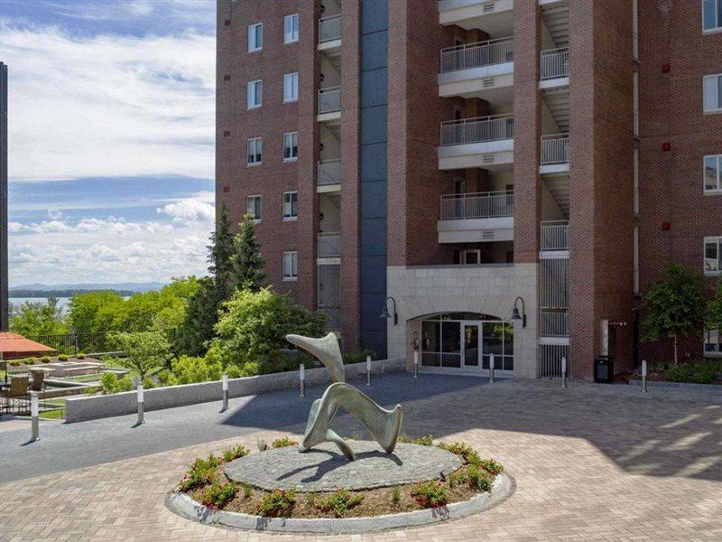Courtyard Burlington Harbor Exterior foto
